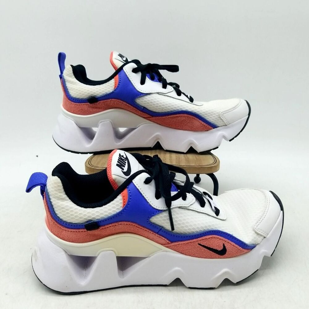 Nike Ryz 365 2 Women's Sneakers - Size 6.5